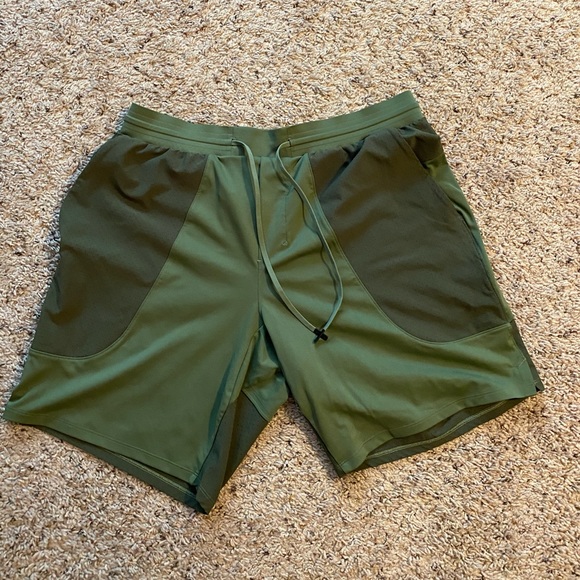 lululemon men’s short L - Picture 1 of 4